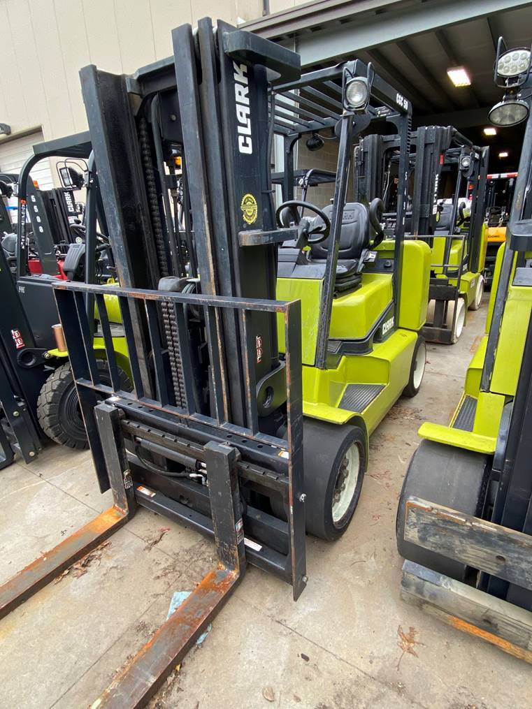 2015 Clark Forklift CGC50L featured image