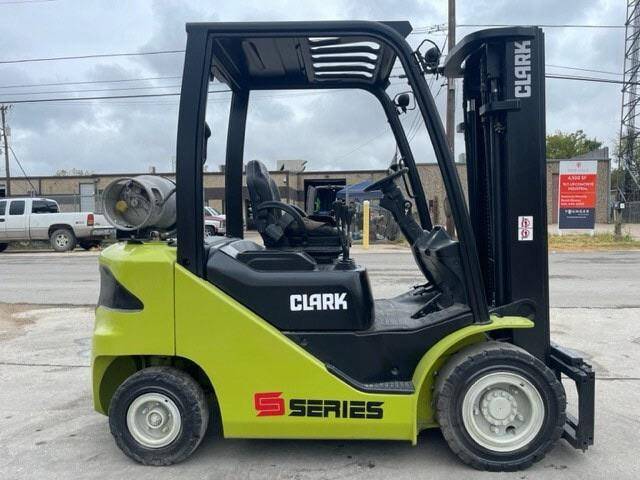 2019 Clark Forklift S25L featured image