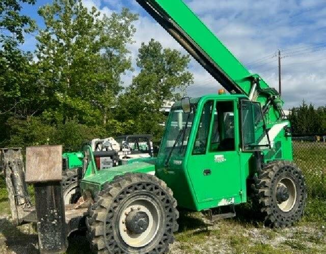 2015 Skytrak Telehandler 10054 featured image