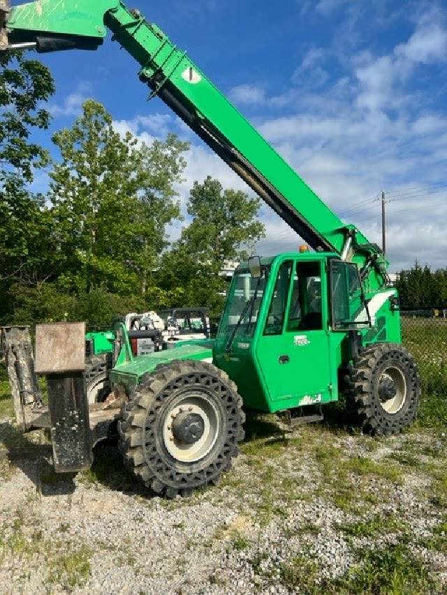 2015 Skytrak Telehandler 10054 featured image