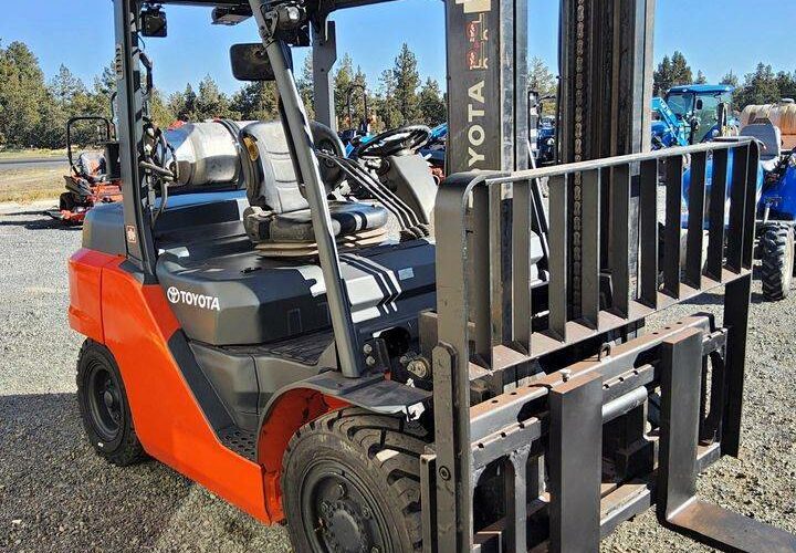 2017 Toyota Forklift 8FG35U featured image