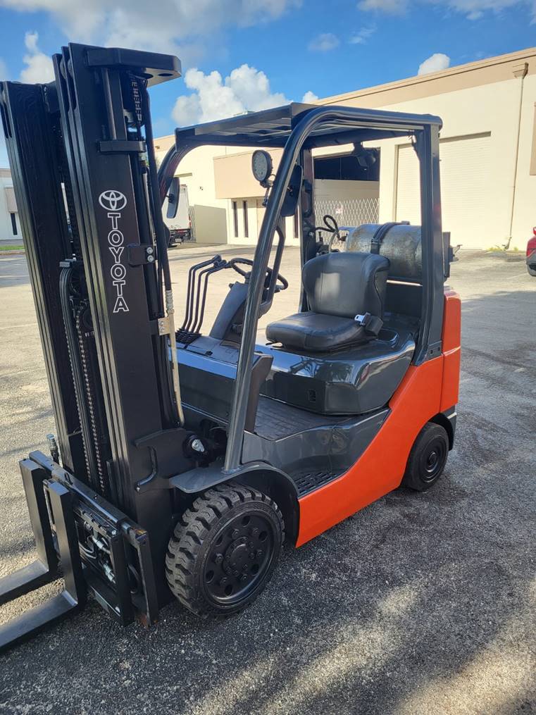 2011 Toyota Forklift 8FGCU20 featured image