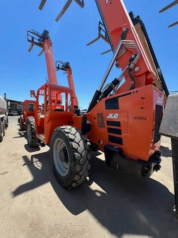 2019 Skytrak Telehandler 8042 featured image