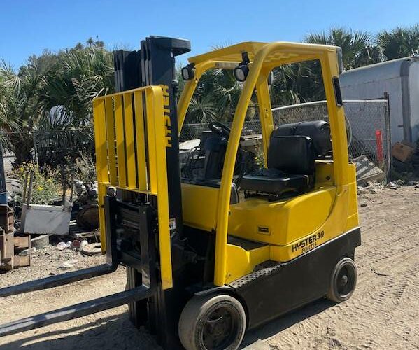 2013 Hyster Forklift S30FT featured image