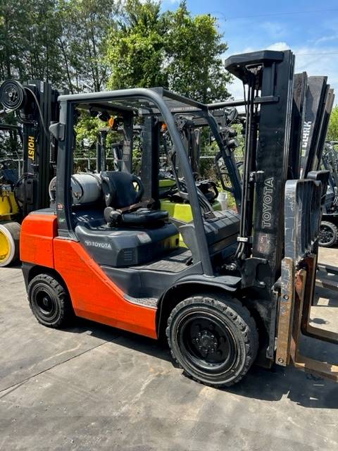 2019 Toyota Forklift 8FGU30 featured image