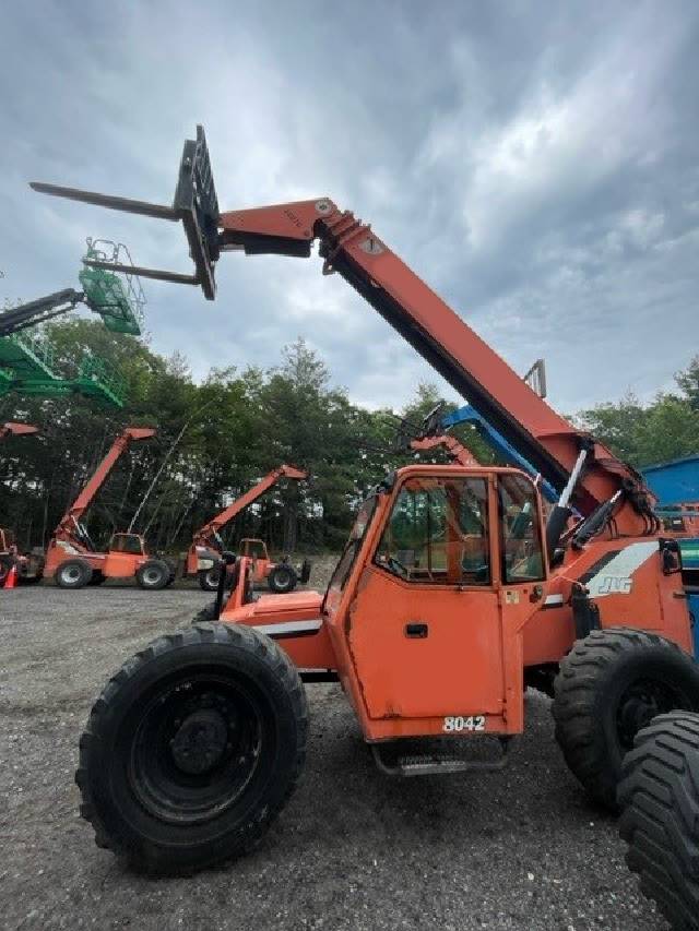 2008 Skytrak Telehandler 8042 featured image