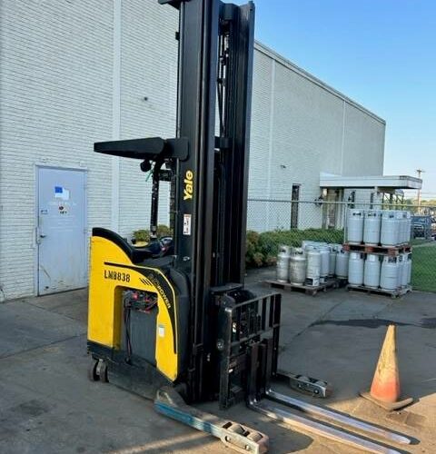 2017 Yale Forklift NDR035EB featured image