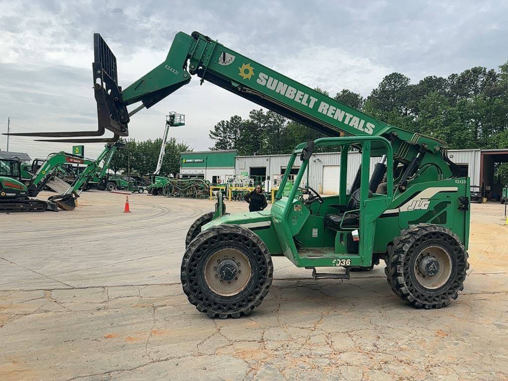 2014 Skytrak Telehandler 6036 featured image