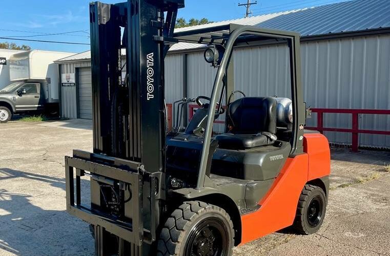 2007 Toyota Forklift 8FGU32 featured image