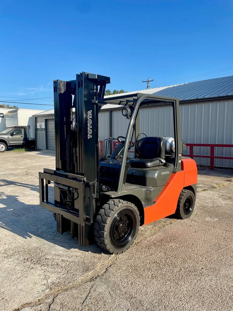 2007 Toyota Forklift 8FGU32 featured image