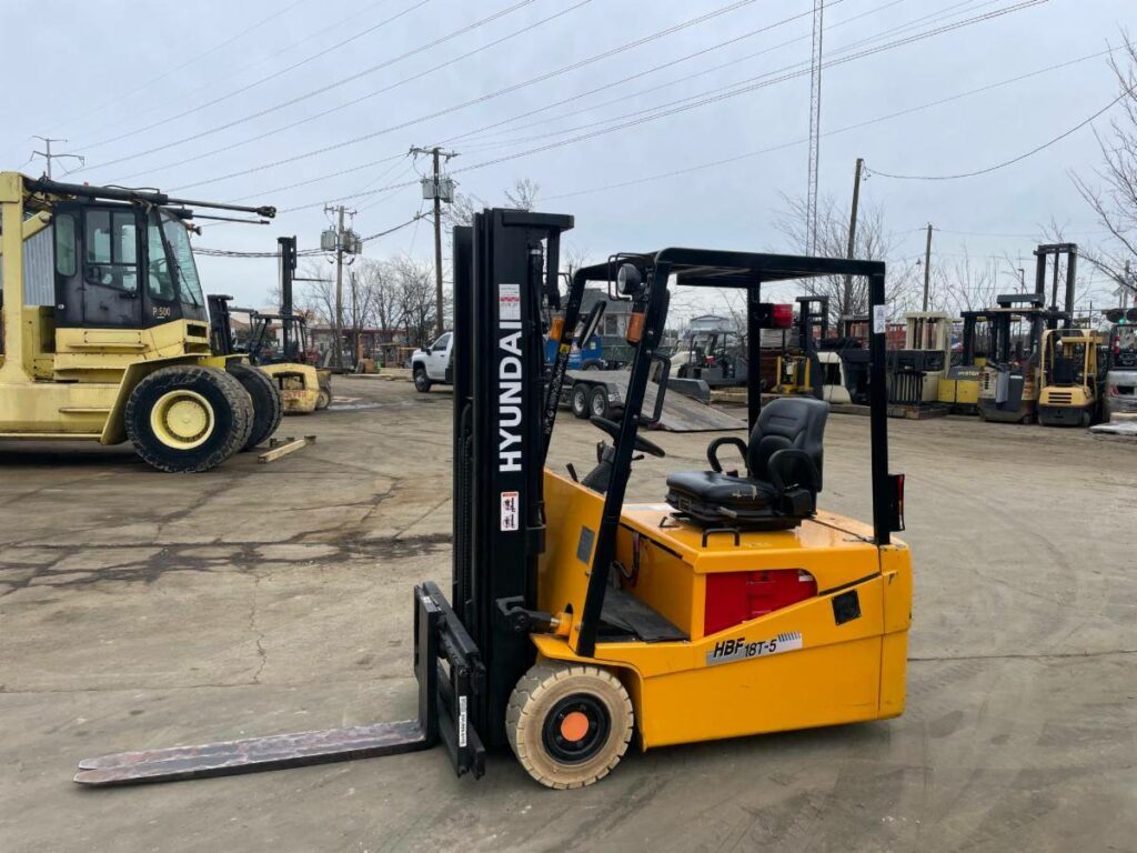 2005 Hyundai Forklift HBF18T-5 featured image