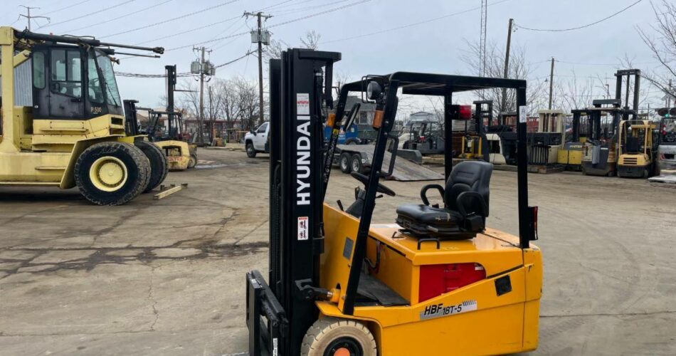 2005 Hyundai Forklift HBF18T-5 featured image