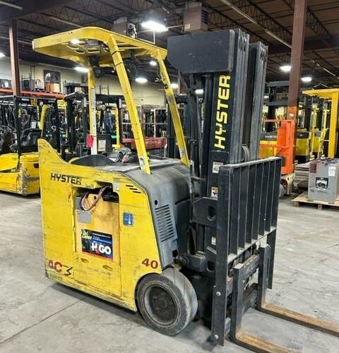 2017 Hyster Forklift E40HSD3-21 featured image