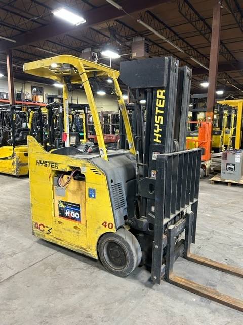 2017 Hyster Forklift E40HSD3-21 featured image