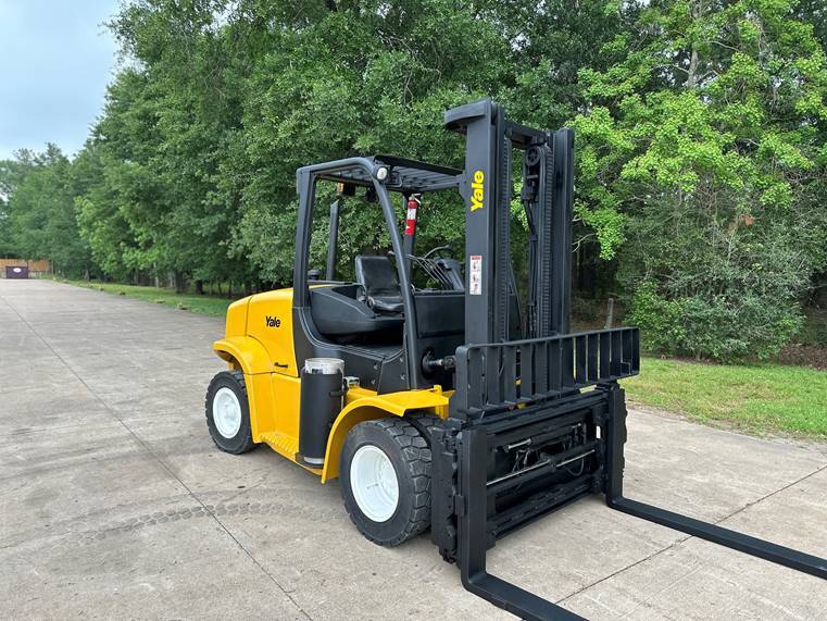 2014 Yale Forklift GLP155VX featured image