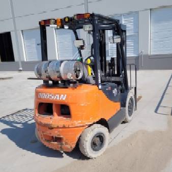 2017 Doosan Forklift G25E featured image