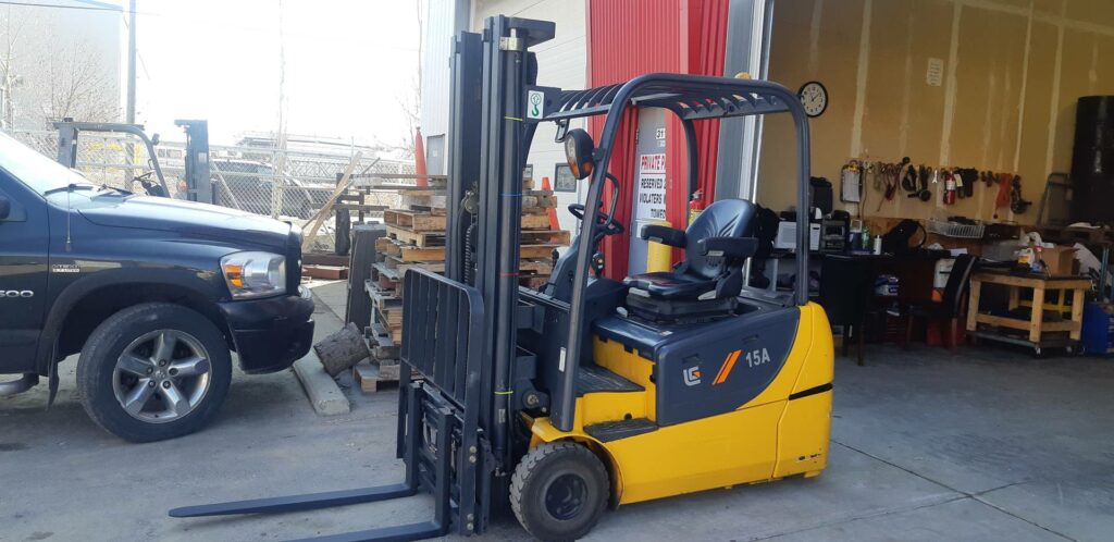 Liugong Forklift CLG2015AT featured image