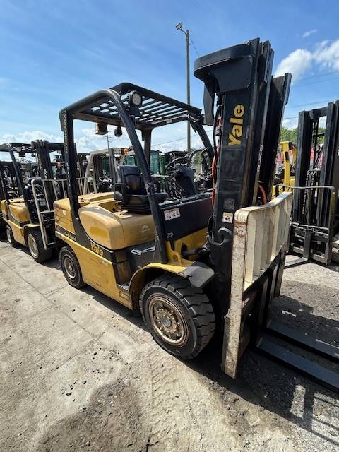 2014 Yale Forklift GDP080VX featured image