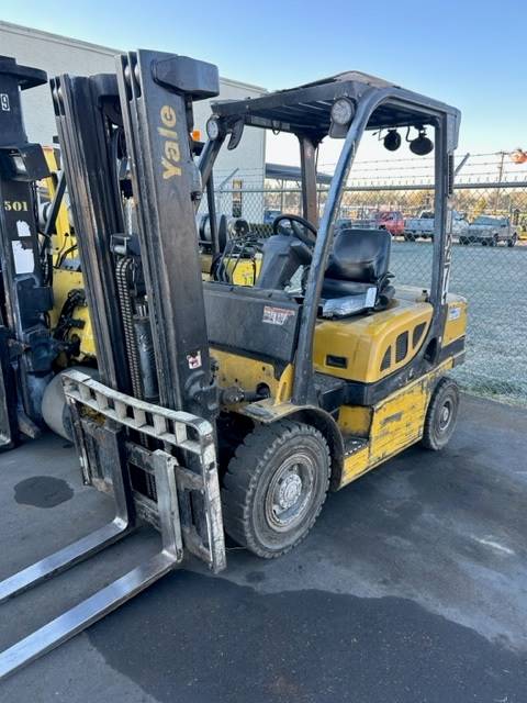 2015 Yale Forklift GDP050VX featured image