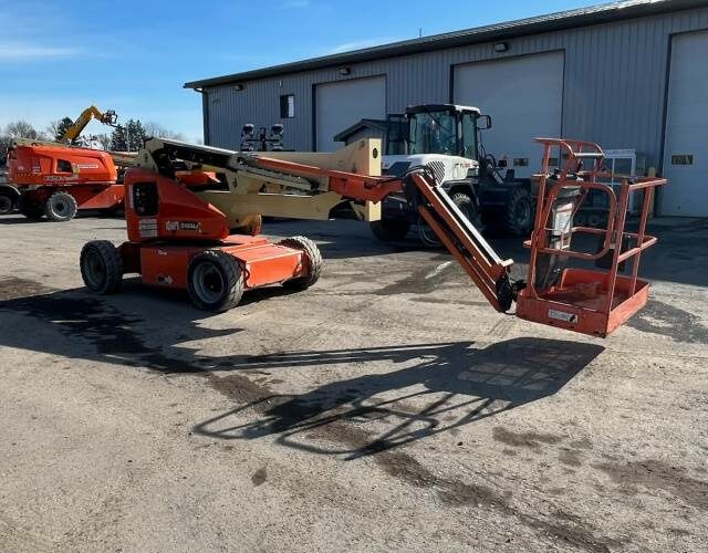 2016 JLG Boom Lift E450AJ featured image