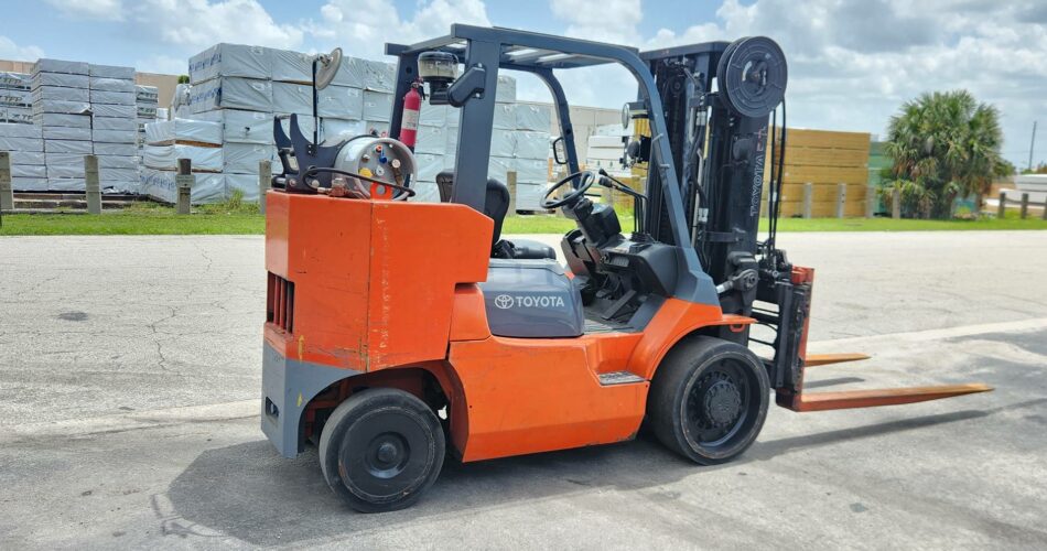 2010 Toyota Forklift 7FGCU55-BCS featured image