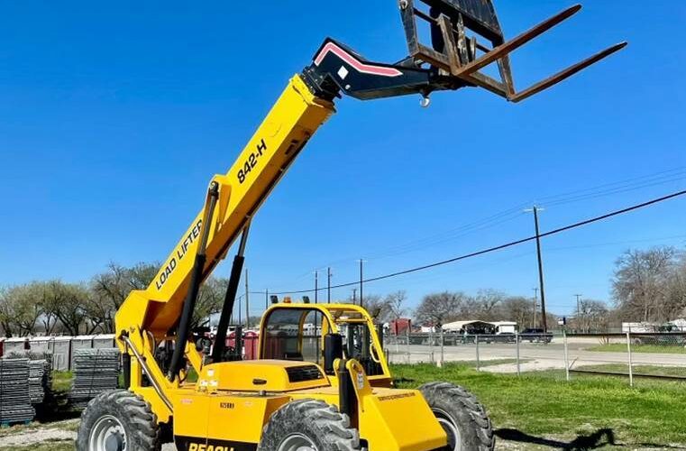 2020 Load Lifter Telehandler 842H featured image