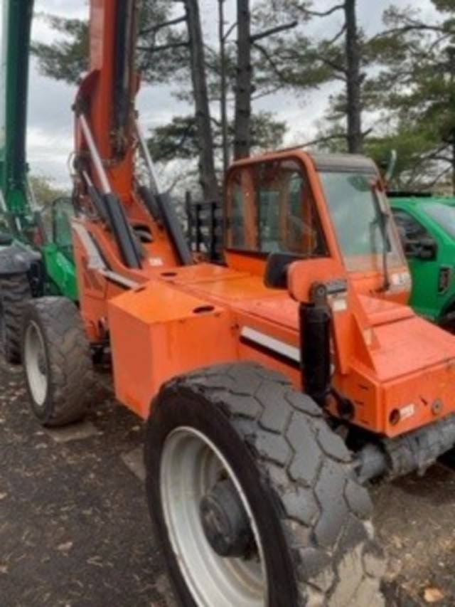 2012 Skytrak Telehandler 8042 featured image