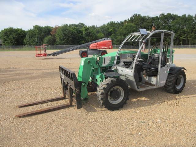 2015 Genie Telehandler GTH-5519 featured image