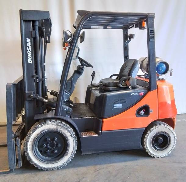 2017 Doosan Forklift G25P-5 featured image