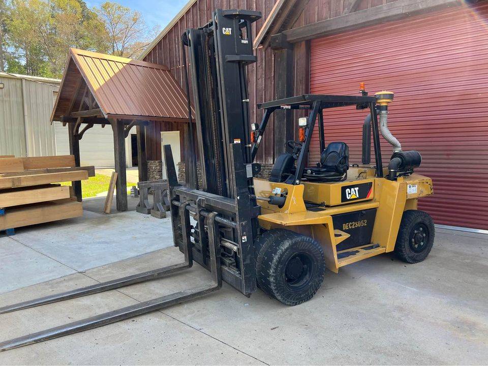 2014 Cat Forklift DP70E featured image