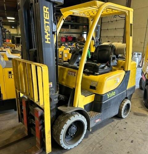 2015 Hyster Forklift S70FT featured image