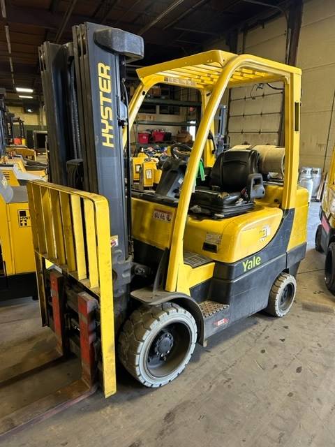 2015 Hyster Forklift S70FT featured image