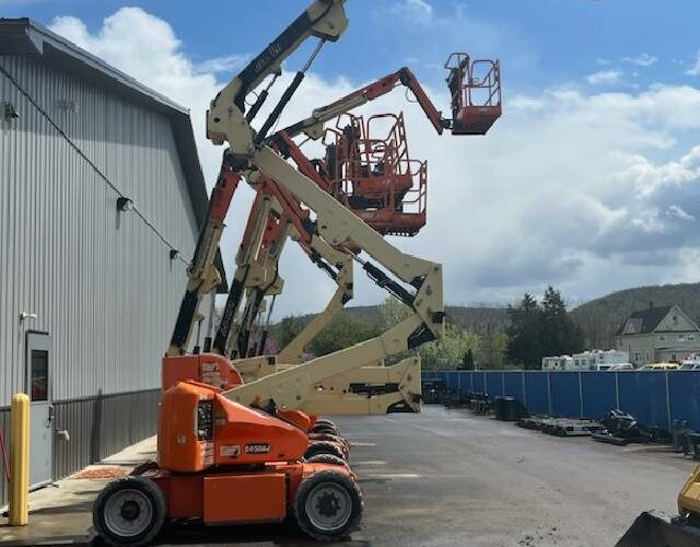 2015 JLG Boom Lift E450AJ featured image