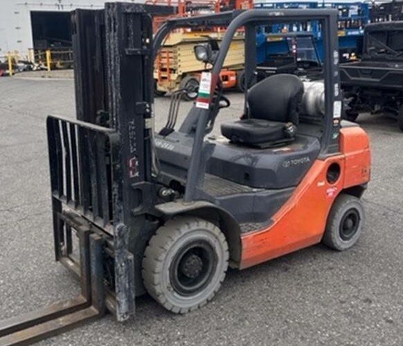 2017 Toyota Forklift 8FGU25 featured image