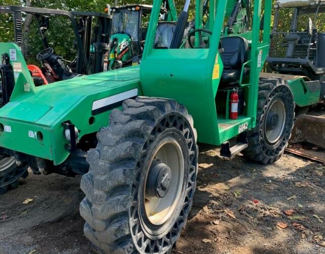 2014 Skytrak Telehandler 6042 featured image