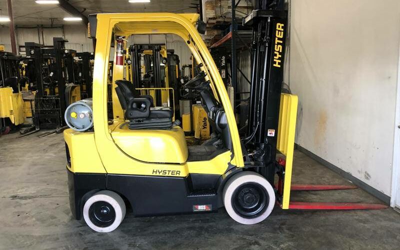 2014 Hyster Forklift S40CT featured image