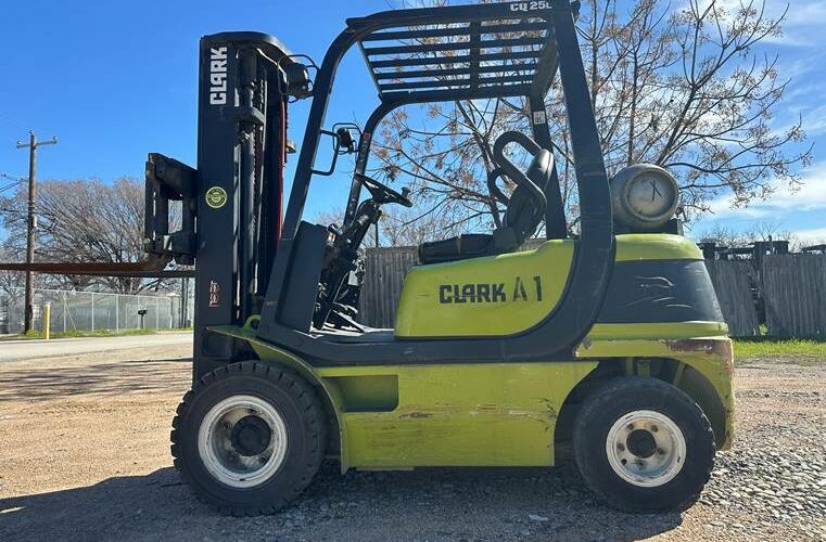 2012 Clark Forklift CQ25L featured image