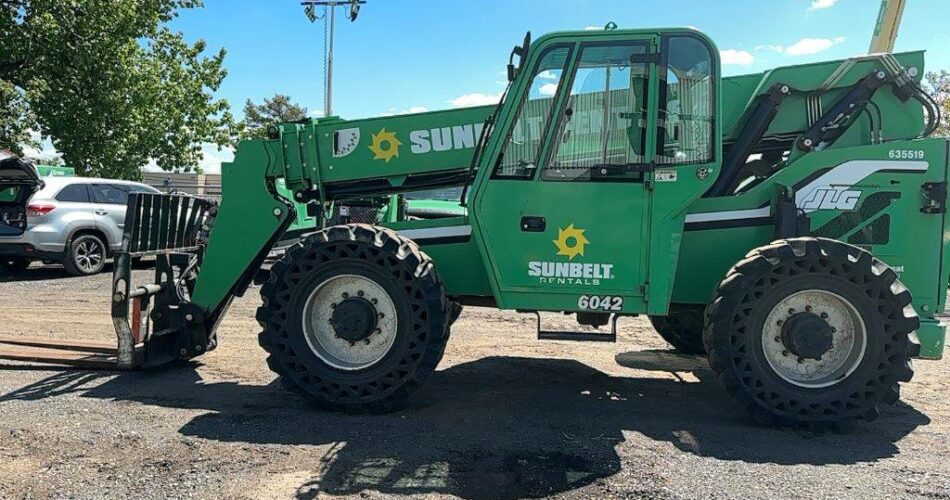 2014 Skytrak Telehandler 6042 featured image