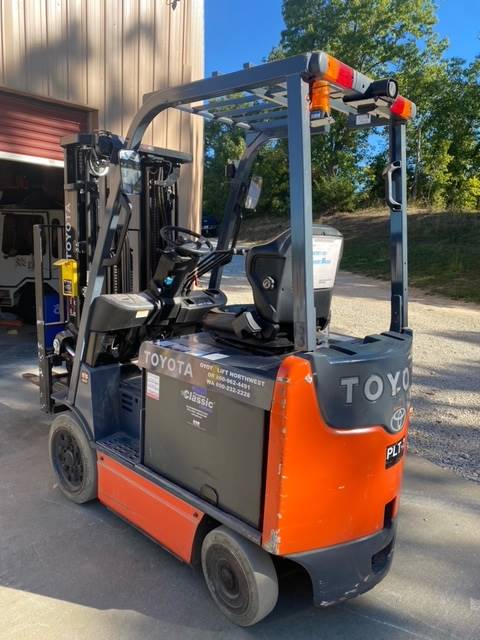 2014 Toyota Forklift 8FBCU25 featured image