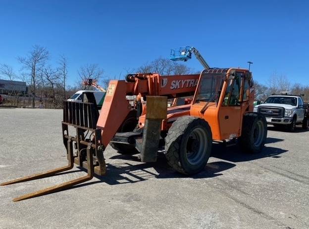 2014 Skytrak Telehandler 10054 featured image