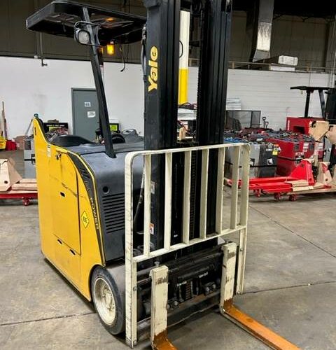 2016 Yale Forklift ESC040 featured image