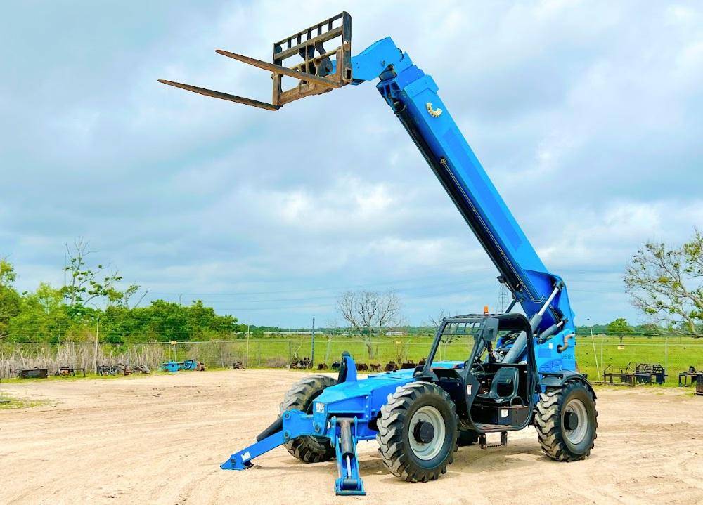 2015 Genie Telehandler GTH-1056 featured image