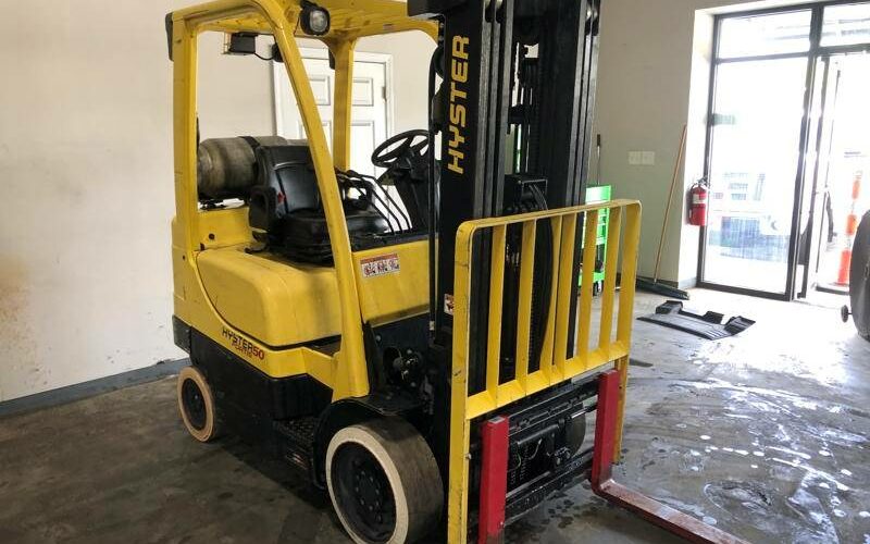 2016 Hyster Forklift S50FT featured image