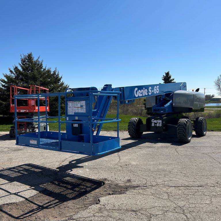 2015 Genie Boom Lift S-65 featured image