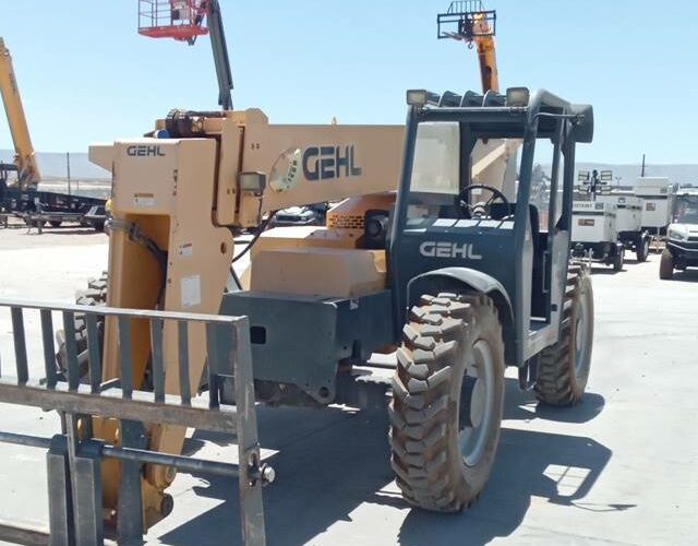 2015 Gehl Telehandler RS8-42 featured image