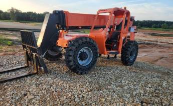 2017 Skytrak Telehandler 8042 featured image