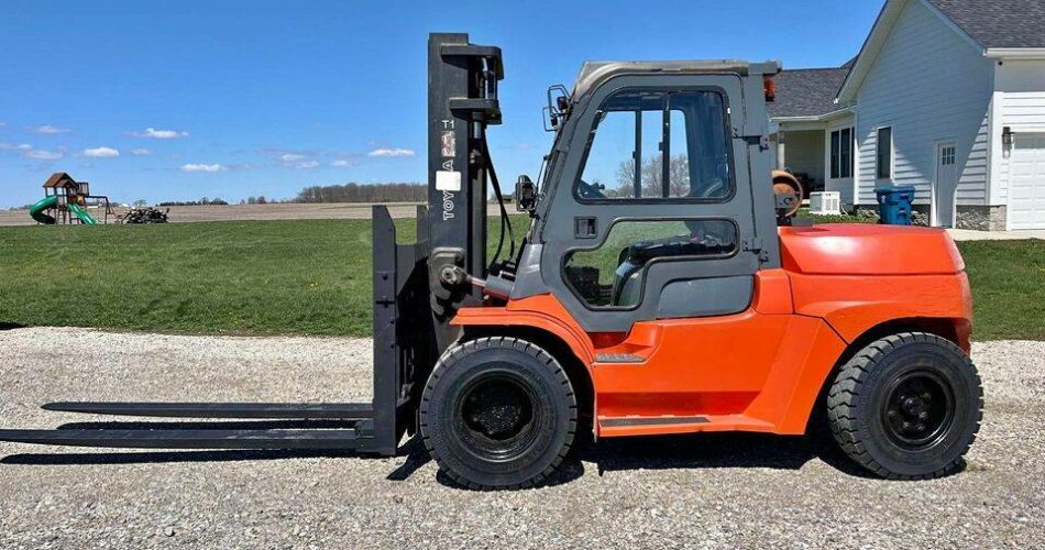 2006 Toyota Forklift 7FGU70 featured image