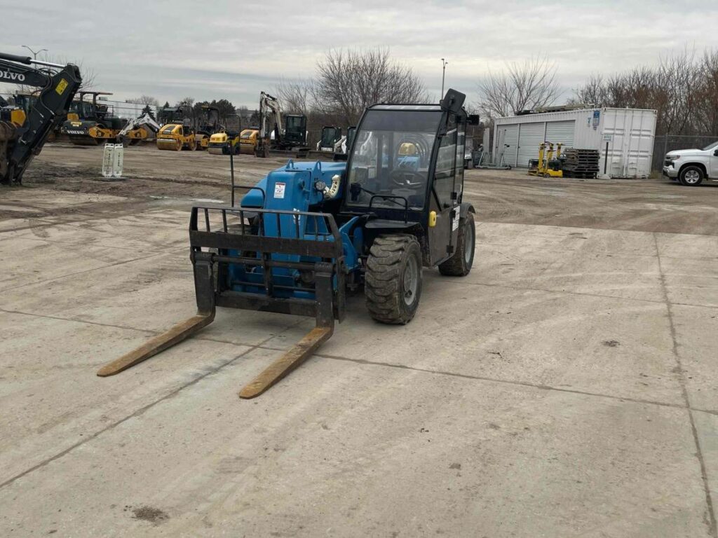 2016 Genie Telehandler GTH-5519 featured image