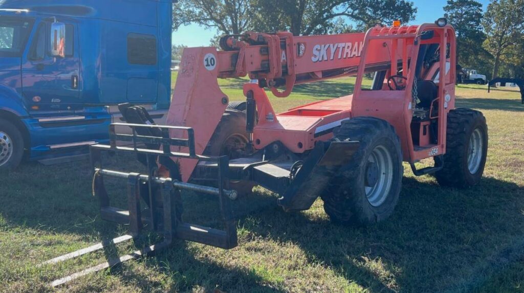 2006 Skytrak Telehandler 10054 featured image