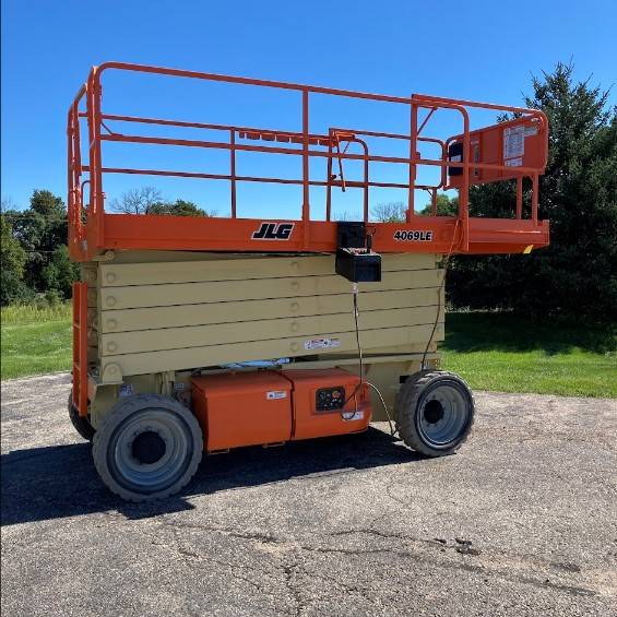 2013 JLG Scissor Lift 4069LE featured image